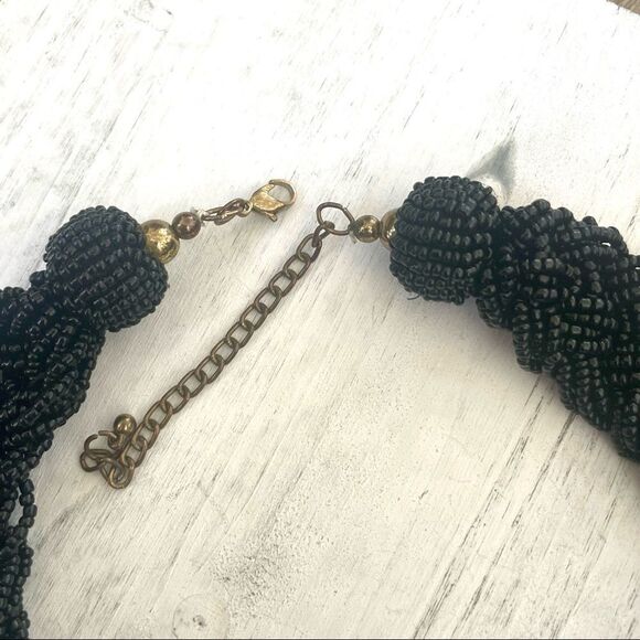 Black beaded statement necklace - Picture 8 of 9